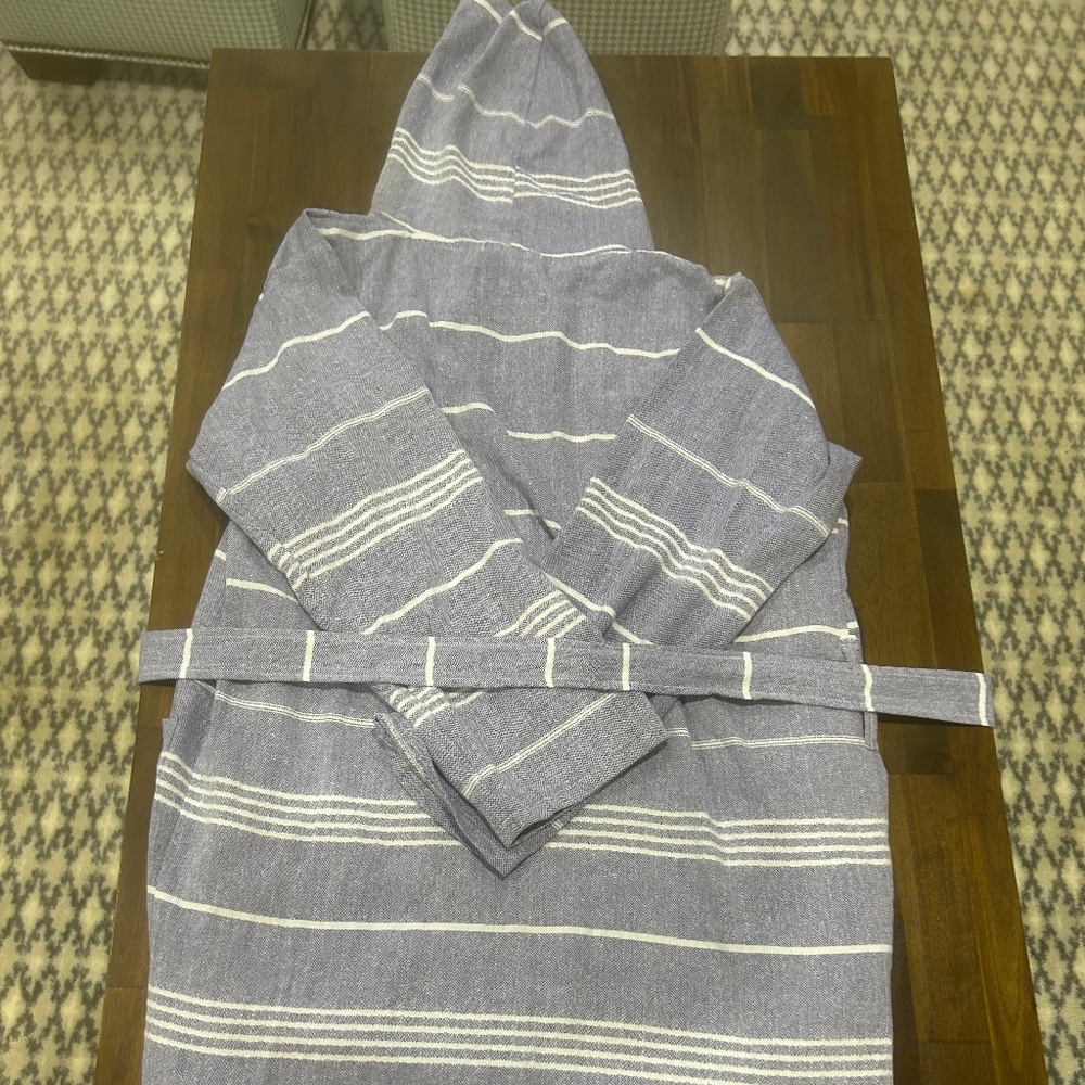 Laura Jane Beach Robe - Picture 5 of 5